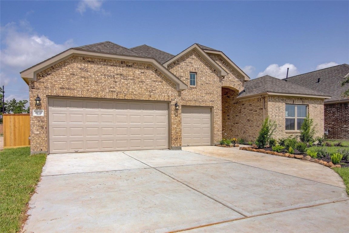 1061 Comal Trail
