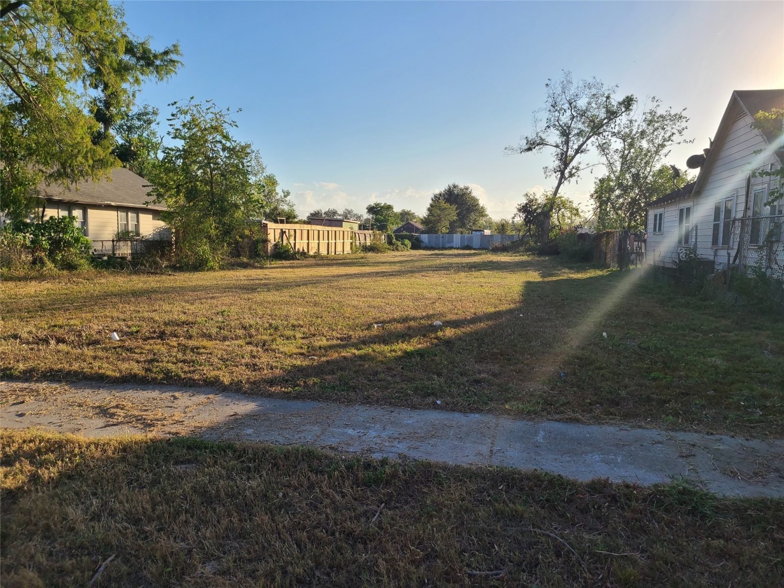 4612 Pickfair Street