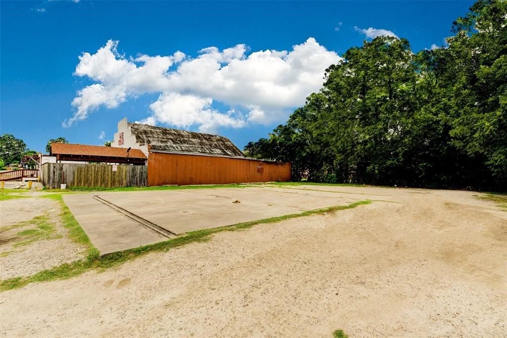 3401 Bennington Street