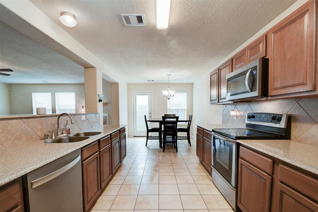 2727 Skyview Ridge Court