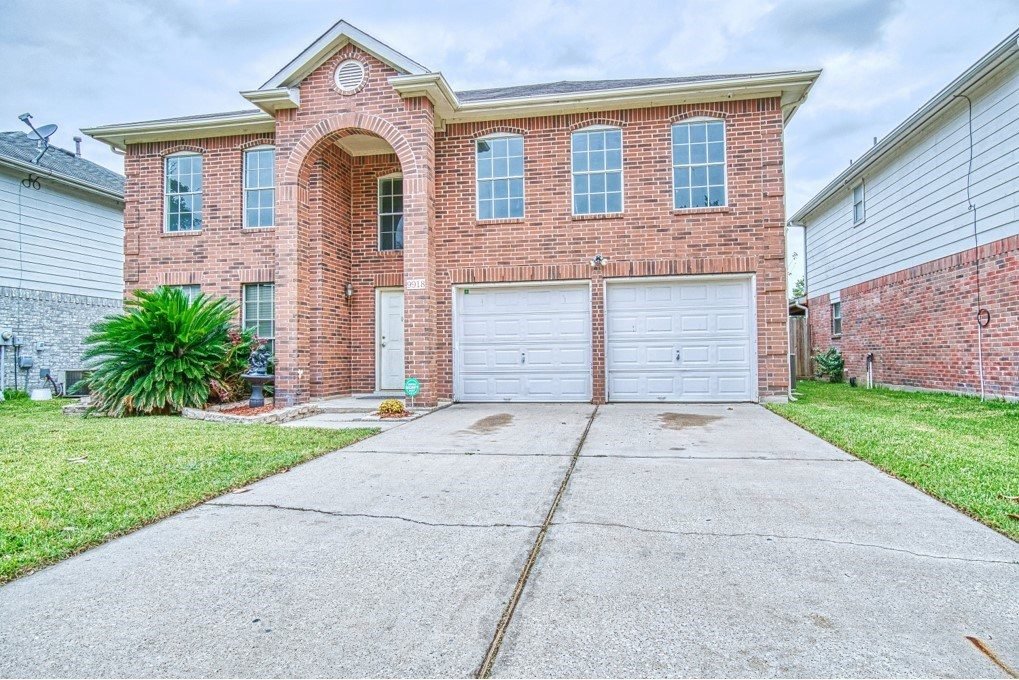 9918 Revelstoke Drive