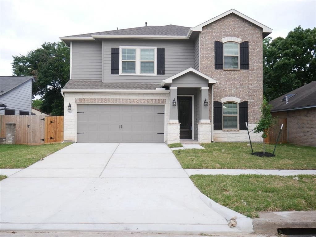 2511 Raintree Village Drive