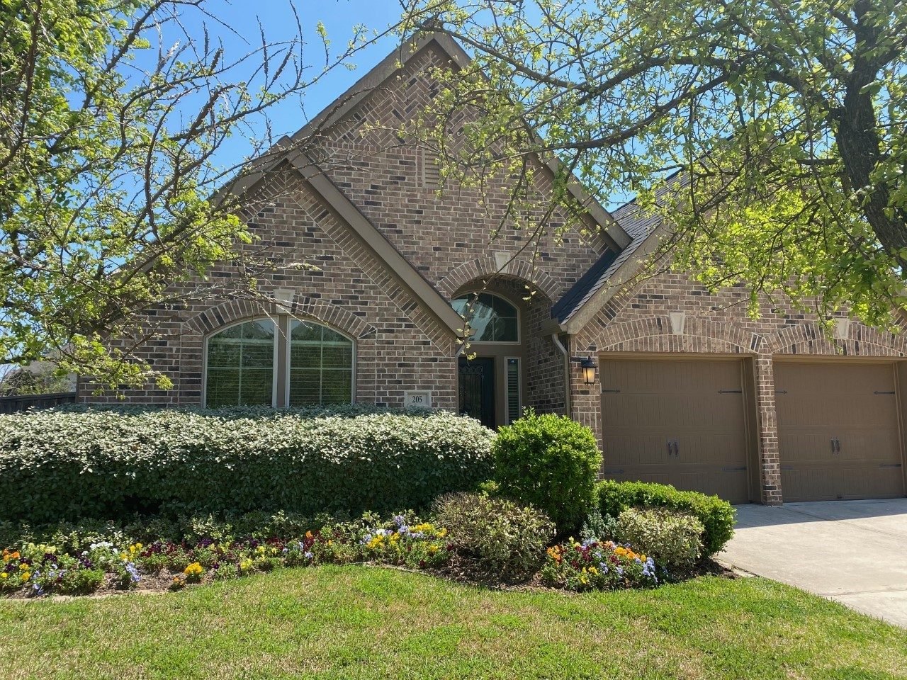 205 Climbing Oaks Place